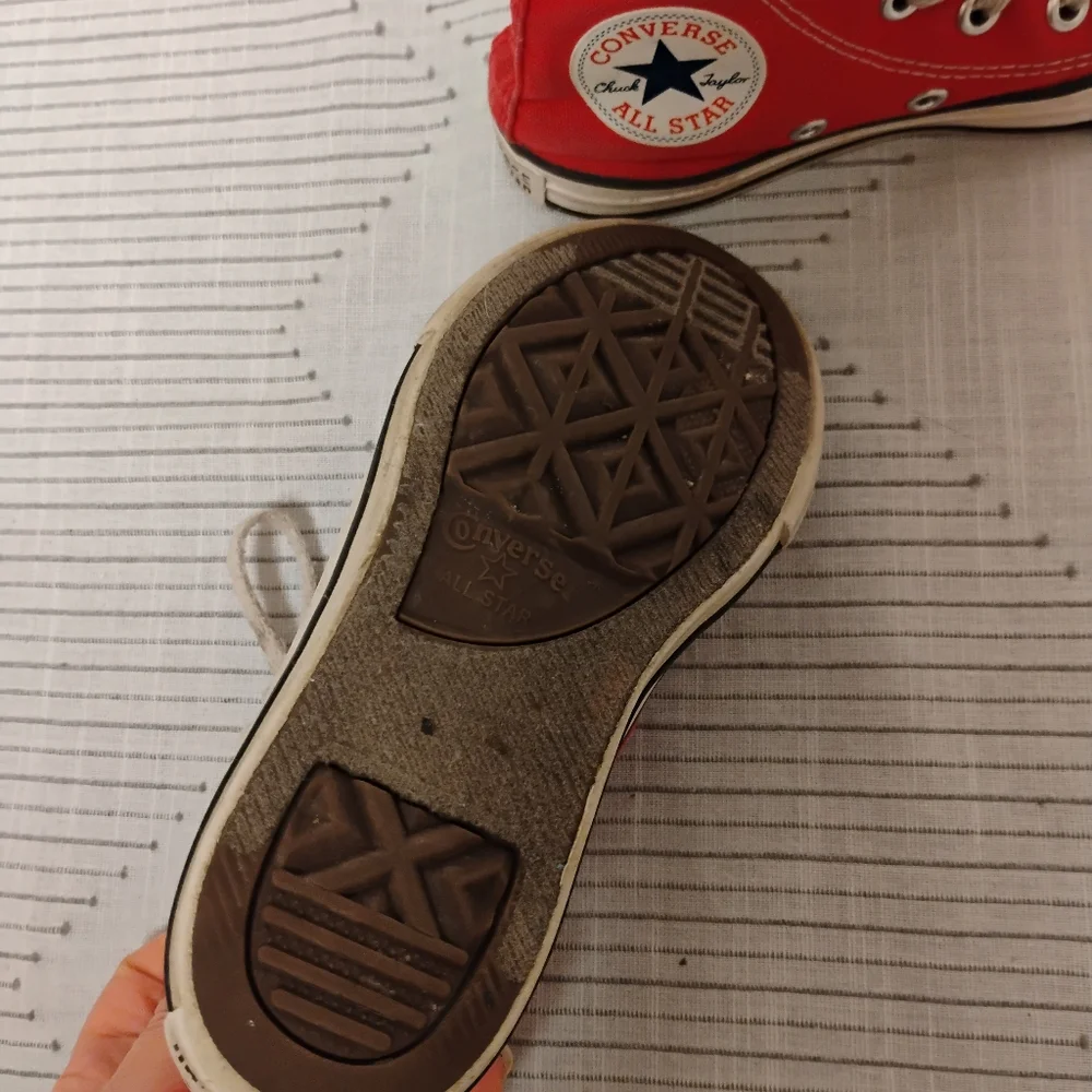 Converse Kids Classic Red High-Tops Size 11